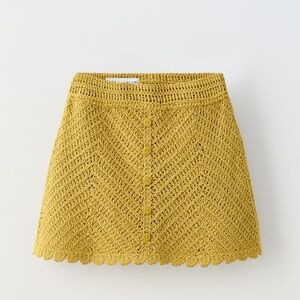 NWT ZARA GIRLS CROCHET KNIT BUTTONED SKIRT & TOP SET- Size 11-12 years.